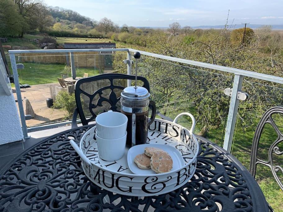 Y Llofft, Llanrhidian, Gower *